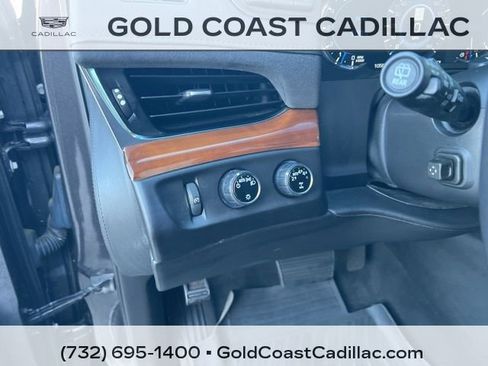 Used 2017 Cadillac Escalade ESV Luxury image 21