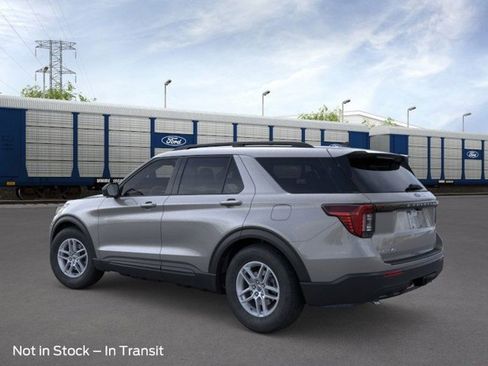 New 2026 Ford Explorer Active image 4