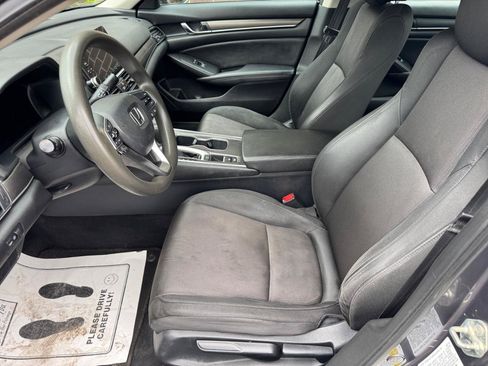 Used 2019 Honda Accord LX image 5