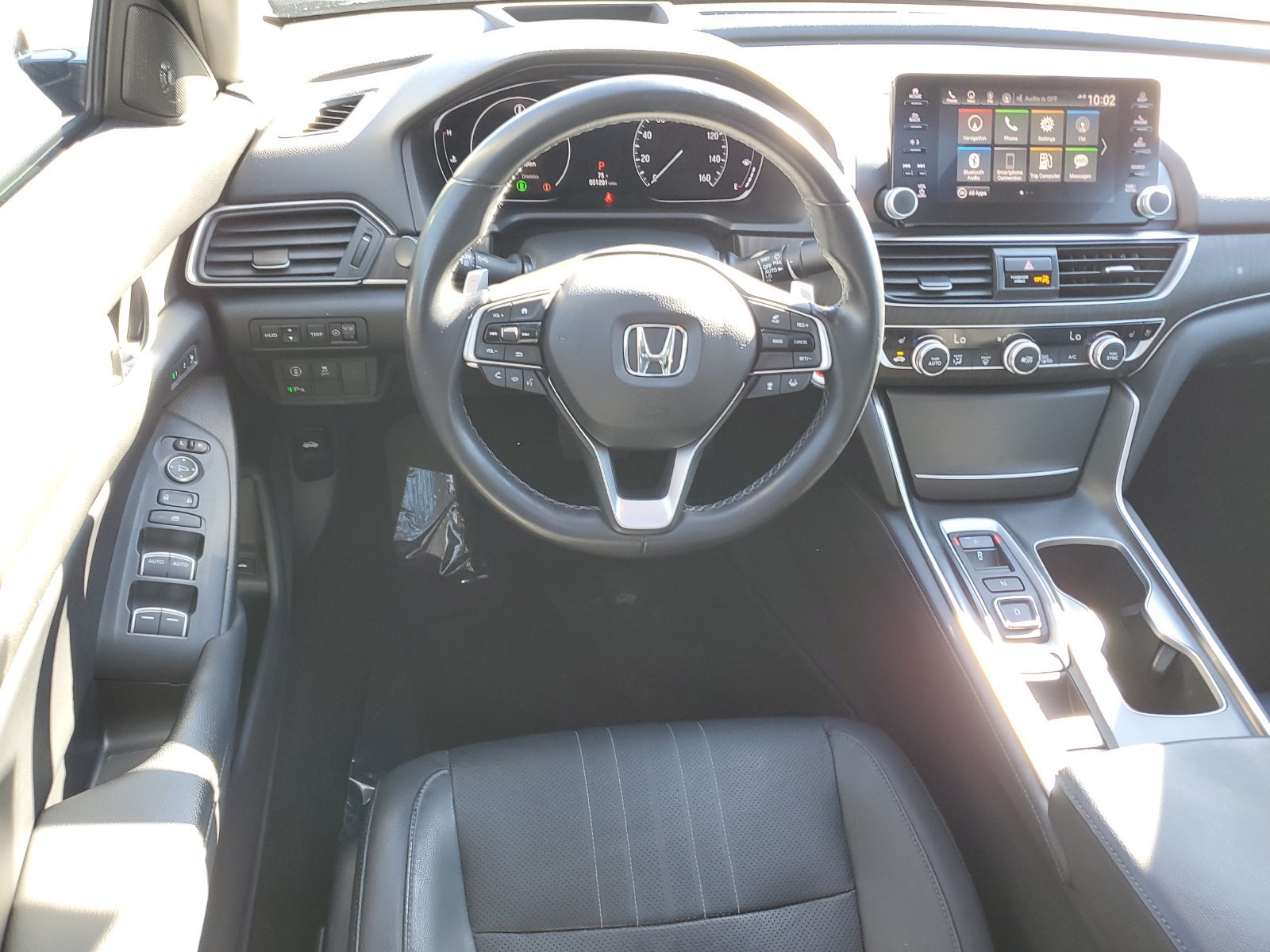 Used 2018 Honda Accord Touring image 11