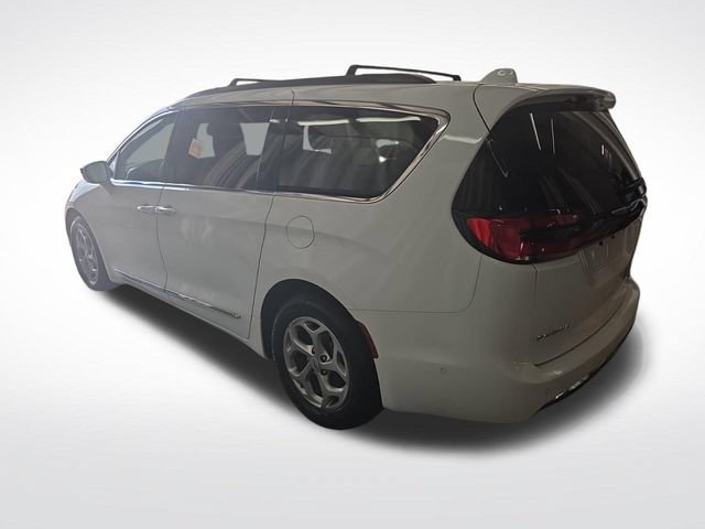 Used 2022 Chrysler Pacifica Limited FWD image 10