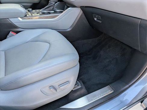 Certified 2021 Toyota Highlander Platinum image 16