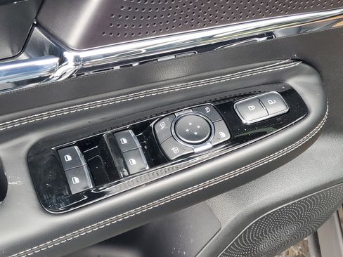 New 2026 Lincoln Corsair Premiere image 10