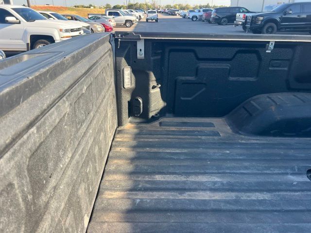 Used 2021 Chevrolet Silverado 3500 High Country w/ LPO, Hitch Package AWD/4WD image 8