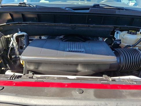 Used 2020 Chevrolet Silverado 1500 LT Trail Boss AWD/4WD image 30