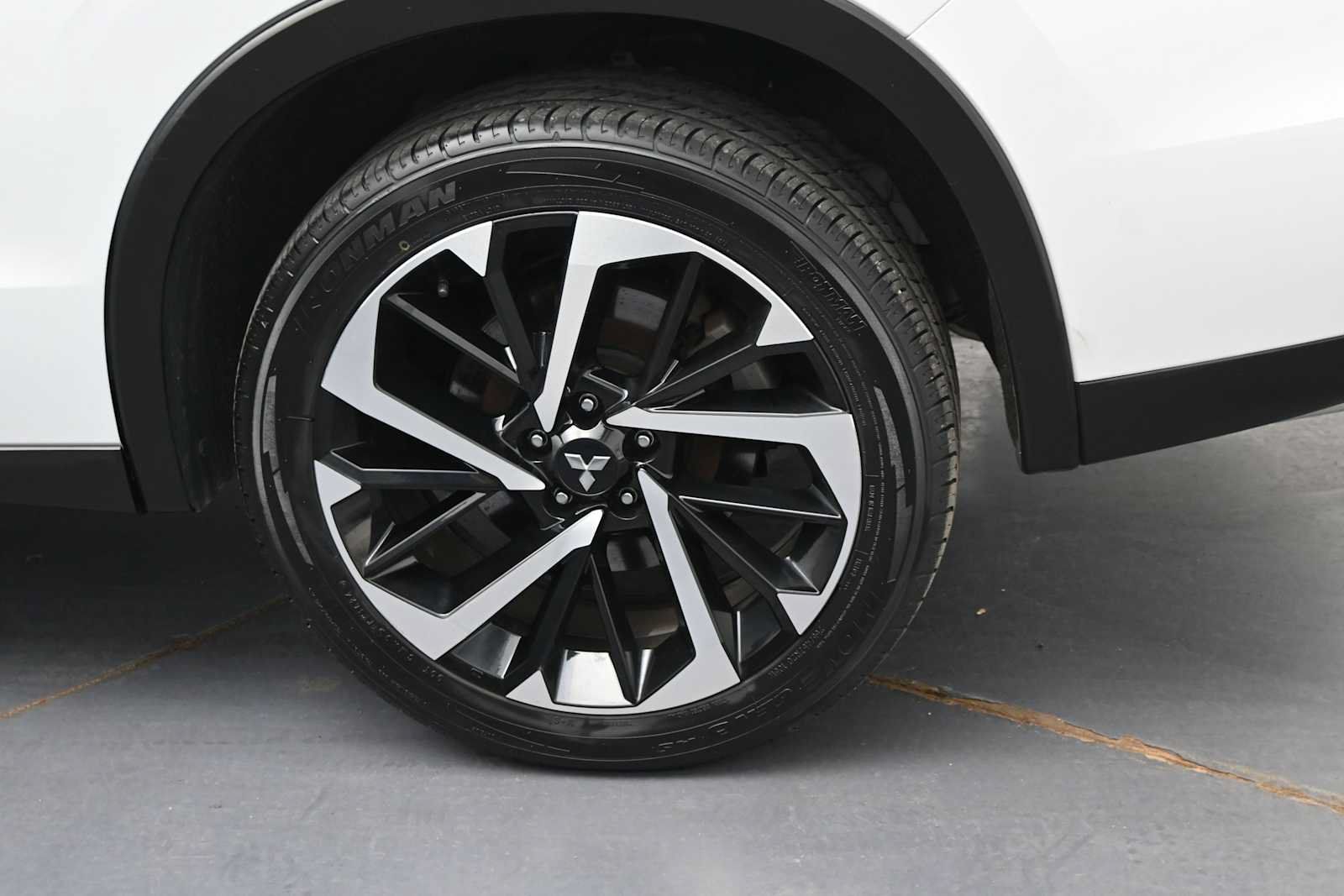 Used 2022 Mitsubishi Outlander SE AWD/4WD image 5