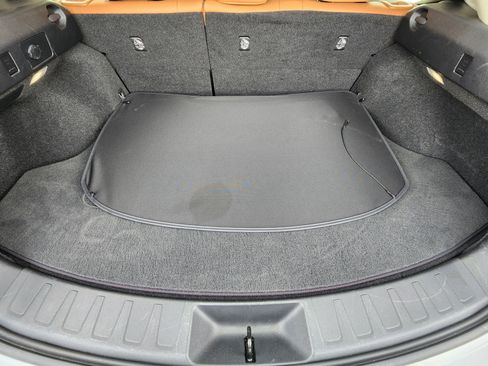 Used 2019 Lexus UX 250h image 40