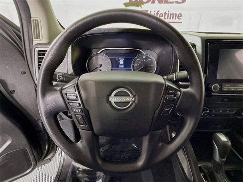 Certified 2024 Nissan Frontier SV image 22