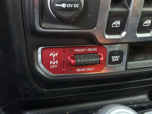 Used 2018 Jeep Wrangler Rubicon image 13