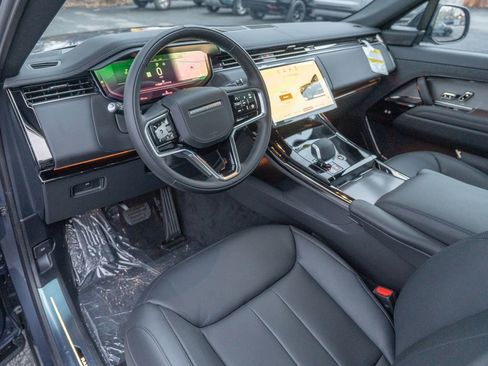 New 2025 Land Rover Range Rover Sport SE image 11