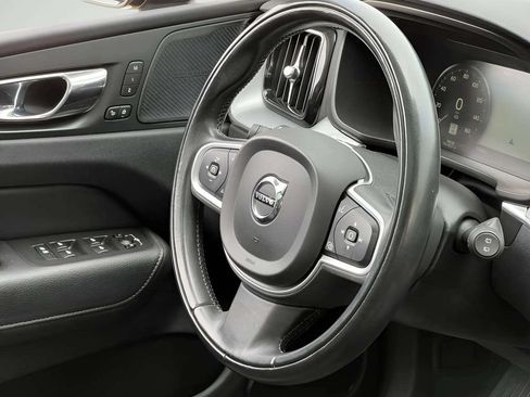Used 2019 Volvo XC60 T6 Momentum w/ Protection Package Premier AWD/4WD image 25