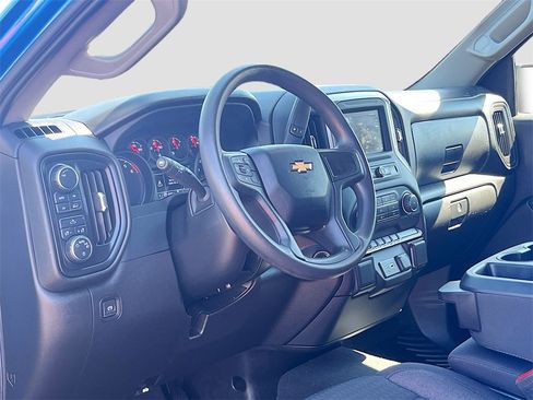Used 2024 Chevrolet Silverado 1500 Custom image 9