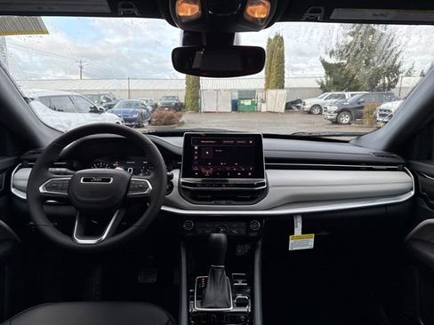 New 2026 Jeep Compass Limited image 11