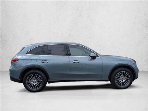 Certified 2026 Mercedes-Benz GLC 300 image 4