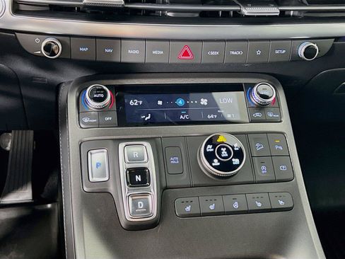 Used 2025 Hyundai Palisade Calligraphy AWD/4WD image 17