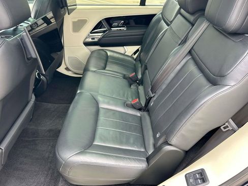 Certified 2023 Land Rover Range Rover Long Wheelbase Autobiography AWD/4WD image 10
