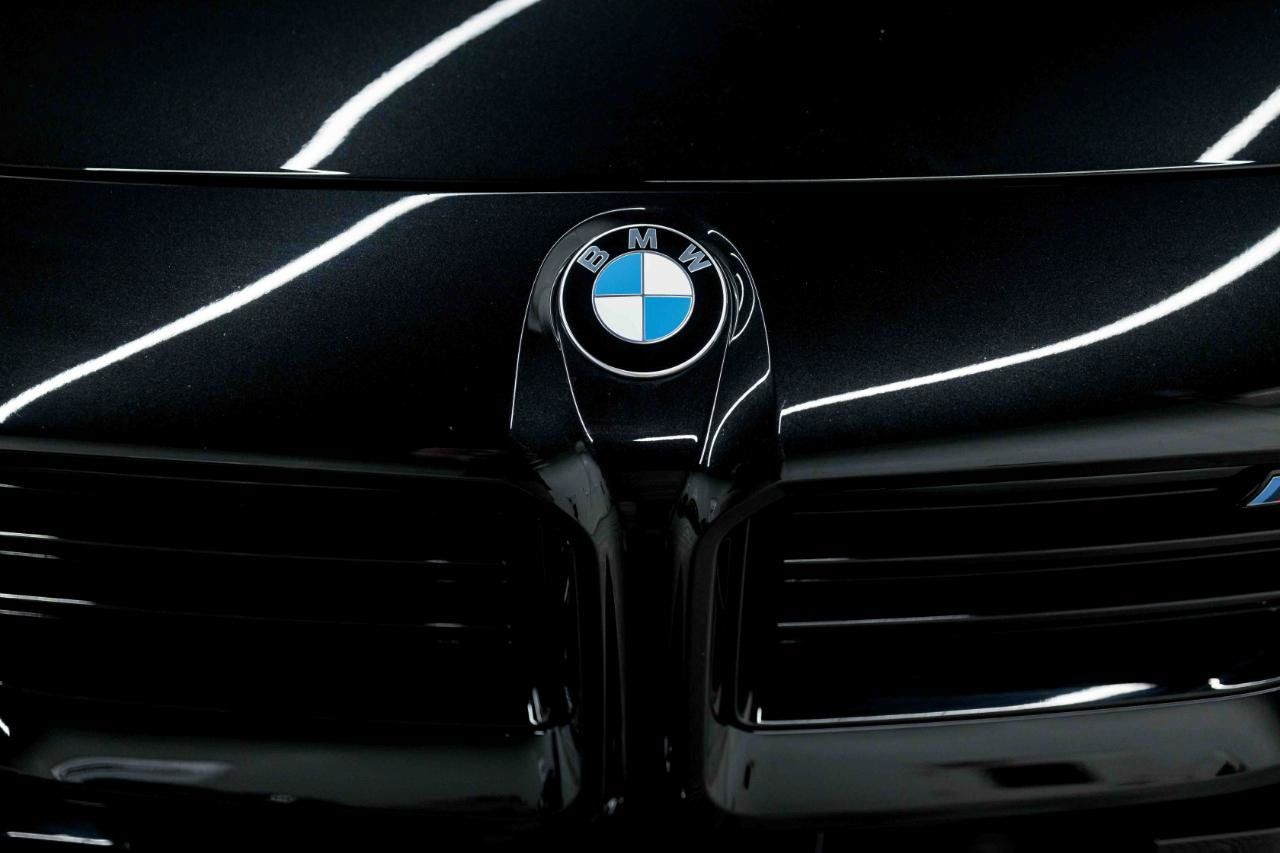 Used 2025 BMW M2 w/ Lighting Package RWD image 16