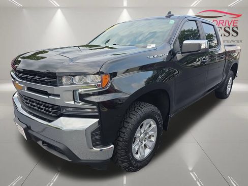 Used 2021 Chevrolet Silverado 1500 LT w/ Convenience Package II AWD/4WD image 4