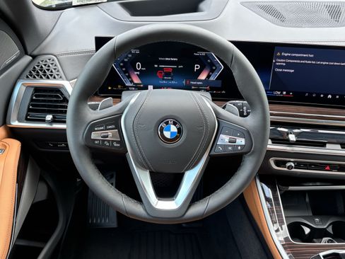New 2026 BMW X5 xDrive40i w/ Climate Comfort Package AWD/4WD image 18