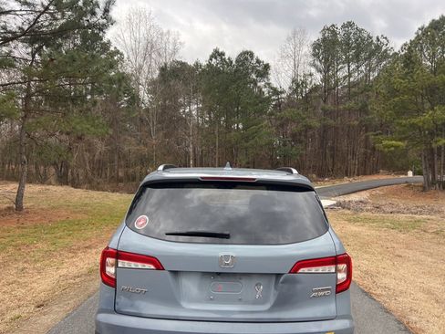 Certified 2022 Honda Pilot Touring image 11