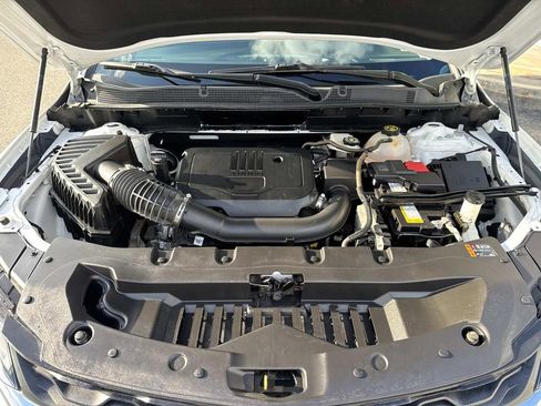 Certified 2023 Chevrolet Blazer LT w/ Convenience Package image 3