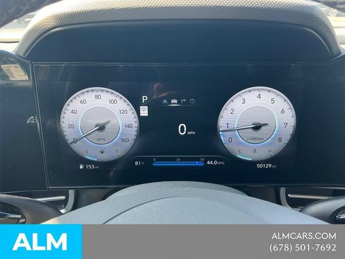 Used 2025 Hyundai Elantra SEL FWD image 13