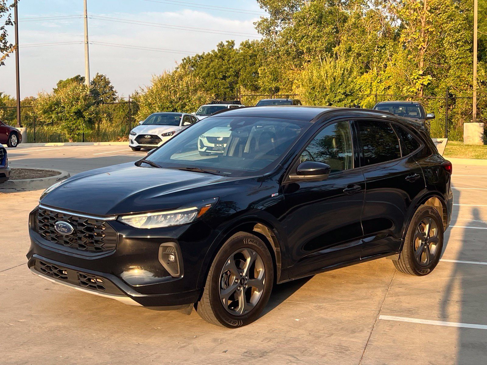 Used 2023 Ford Escape ST-Line Select w/ Tech Pack #2 AWD/4WD image 5
