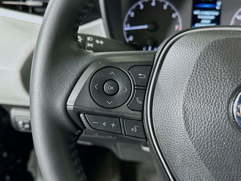 Used 2025 Toyota Corolla SE FWD image 16