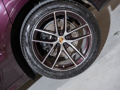 Certified 2026 Porsche Macan AWD/4WD image 11