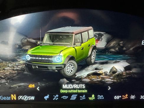 Used 2025 Ford Bronco Big Bend w/ Black Diamond Package AWD/4WD image 46