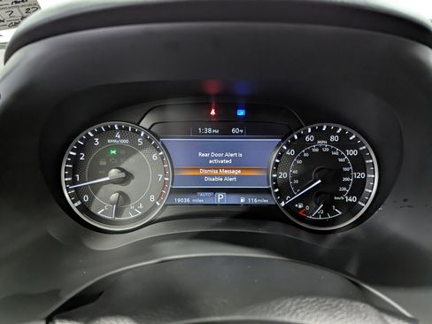 Used 2024 Nissan Armada SL w/ Captain's Chairs Package AWD/4WD image 25