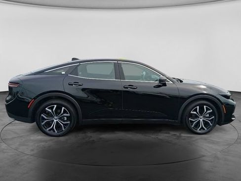 Used 2023 Toyota Crown AWD/4WD image 3