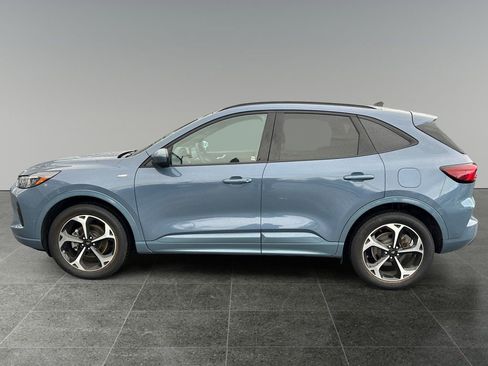 Used 2024 Ford Escape ST-Line Elite w/ Premium Technology Package image 4