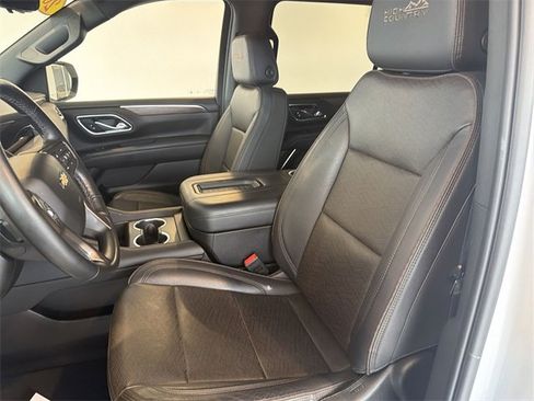 Certified 2024 Chevrolet Suburban High Country image 25