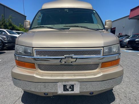 Used 2011 Chevrolet Express 2500 Extended RWD image 5
