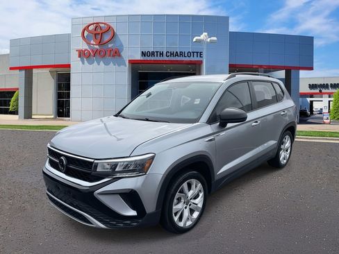 Used 2023 Volkswagen Taos S image 5