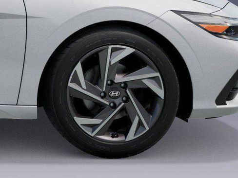 New 2026 Hyundai Elantra SEL Sport FWD image 8