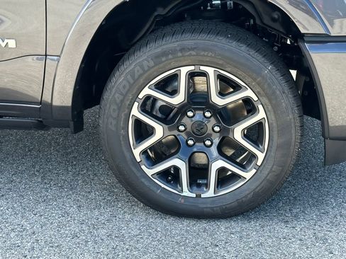 New 2026 RAM 1500 Laramie AWD/4WD image 12
