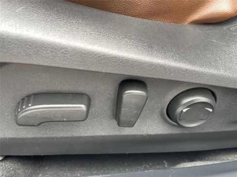 Used 2020 Subaru Outback Touring XT AWD/4WD image 13