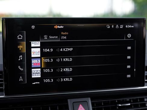 Used 2022 Audi A4 2.0T Premium Plus AWD/4WD image 35