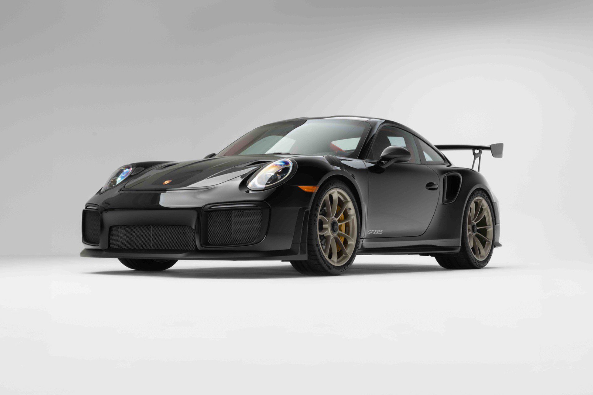 Used 2018 Porsche 911 GT2 RS RWD image 7