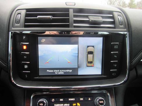 Used 2018 Lincoln Continental Reserve image 14