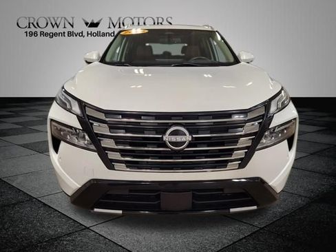 Used 2024 Nissan Rogue Platinum w/ Platinum Premium Package AWD/4WD image 8