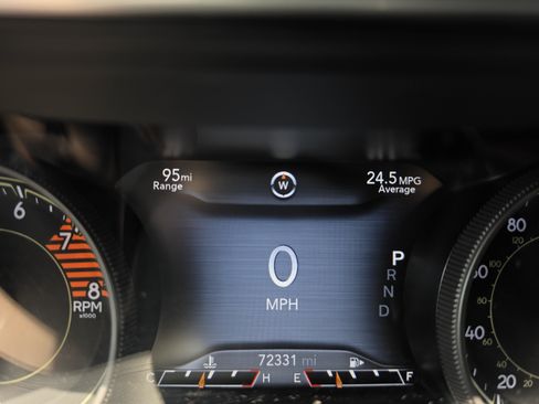 Used 2019 Jeep Cherokee Limited w/ Luxury Group AWD/4WD image 24
