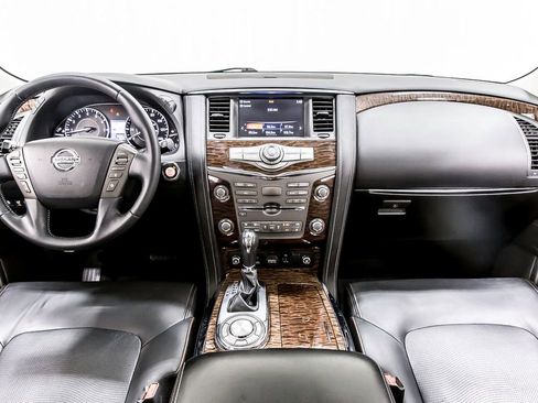 Used 2019 Nissan Armada Platinum w/ Captain's Chairs Package RWD image 18