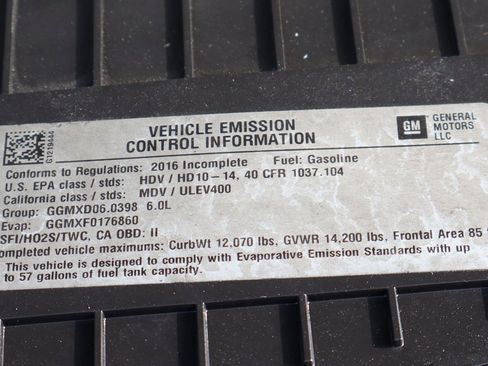 Used 2016 Chevrolet Express 4500 w/ Chrome Appearance Package image 32