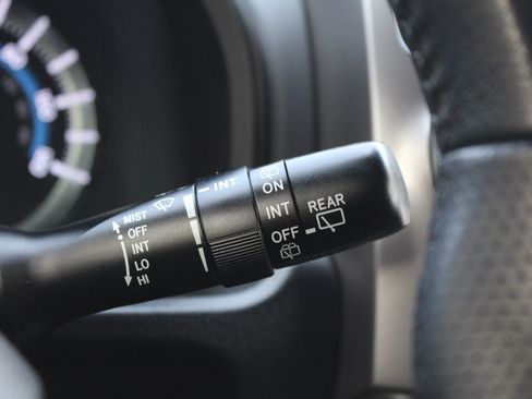 Used 2015 Toyota 4Runner SR5 image 28