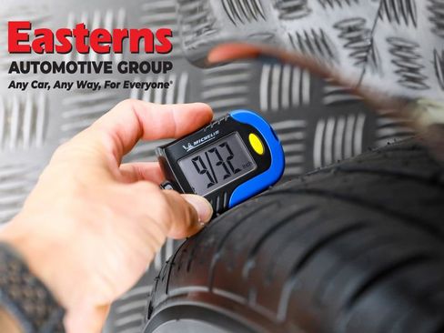 Used 2024 Nissan Leaf S image 28