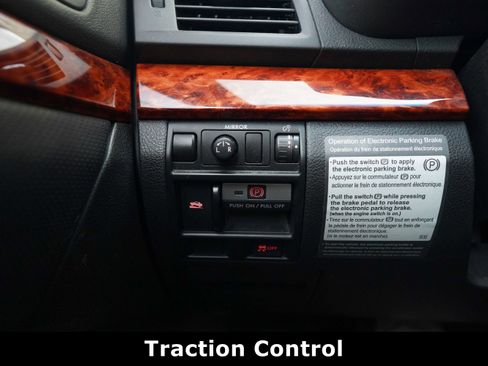 Used 2011 Subaru Outback 2.5i Limited image 18