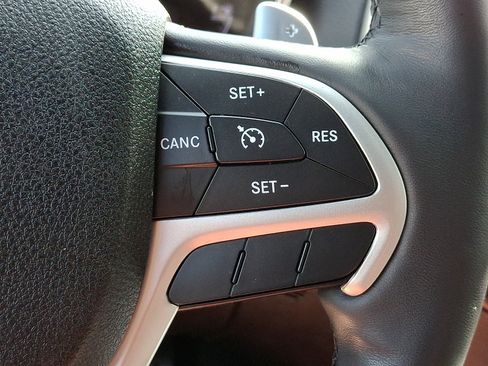 Used 2015 Jeep Grand Cherokee Altitude AWD/4WD image 24